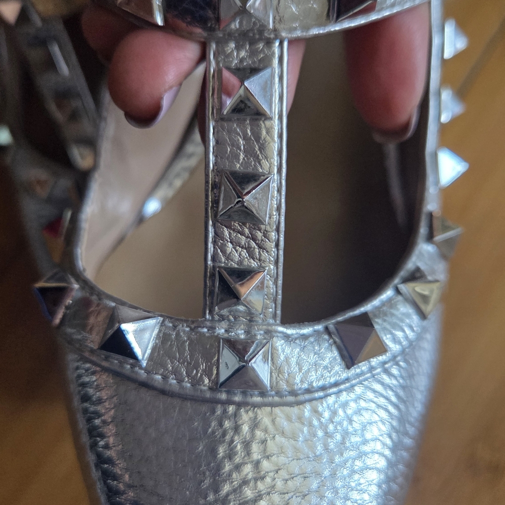 NWOT! Valentino Metallic Studded Heels - Picture 5 of 9